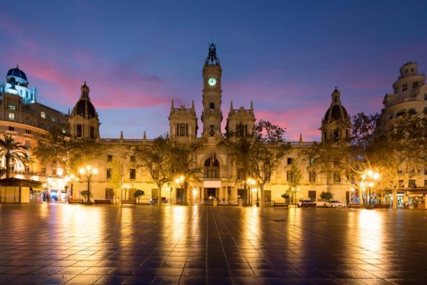 Urban Beach Valencia Exterior photo